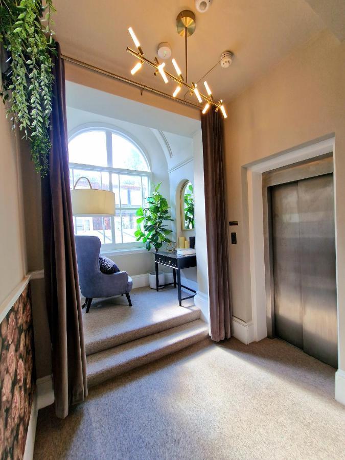 לונדון Gorgeous Hyde Park Home With Elevator Access By Tube Metro Stations מראה חיצוני תמונה